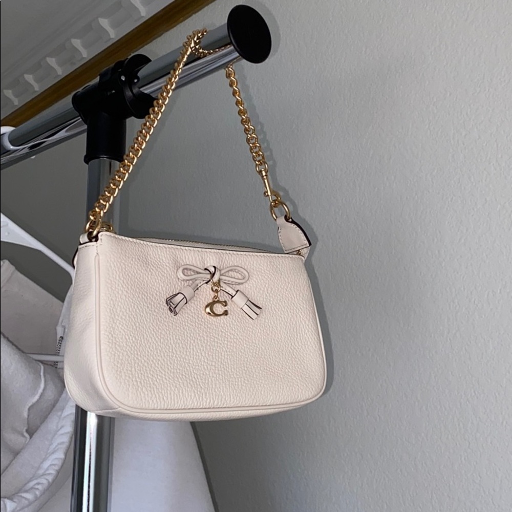 Coach Wristlet 19/ Nolita 19